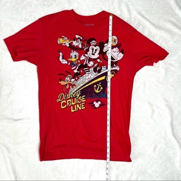 Disney Cruise Line Retro Mickey Mouse Gang Donald Minnie Goofy Red T-Shirt Small - Picture 7 of 10